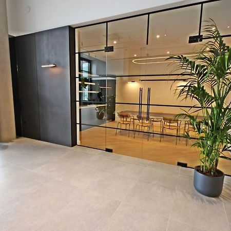 Modern Trafford 1Br Apartment-Free Parking-Cinema Room Manchester Exteriér fotografie