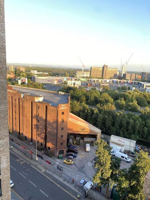 Modern Trafford 1Br Apartment-Free Parking-Cinema Room Manchester Exteriér fotografie
