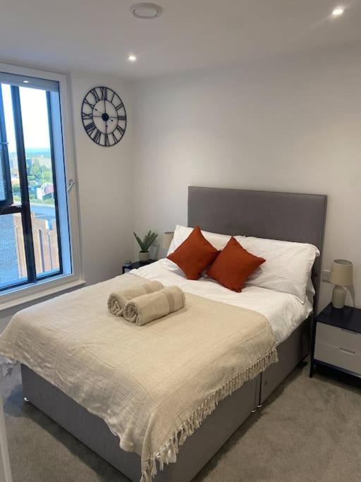 Modern Trafford 1Br Apartment-Free Parking-Cinema Room Manchester Exteriér fotografie