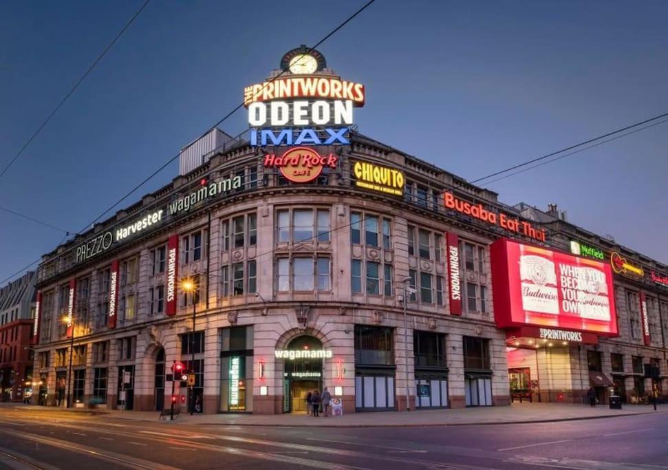 Modern Trafford 1Br Apartment-Free Parking-Cinema Room Manchester Exteriér fotografie